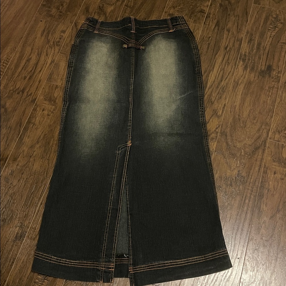 Blue Jean skirt - Picture 3 of 3